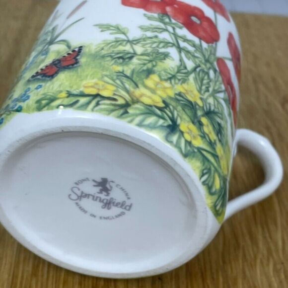 Springfield Poppy Field Meadow Butterfly Bone China Mug England Inside Design - Picture 12 of 15